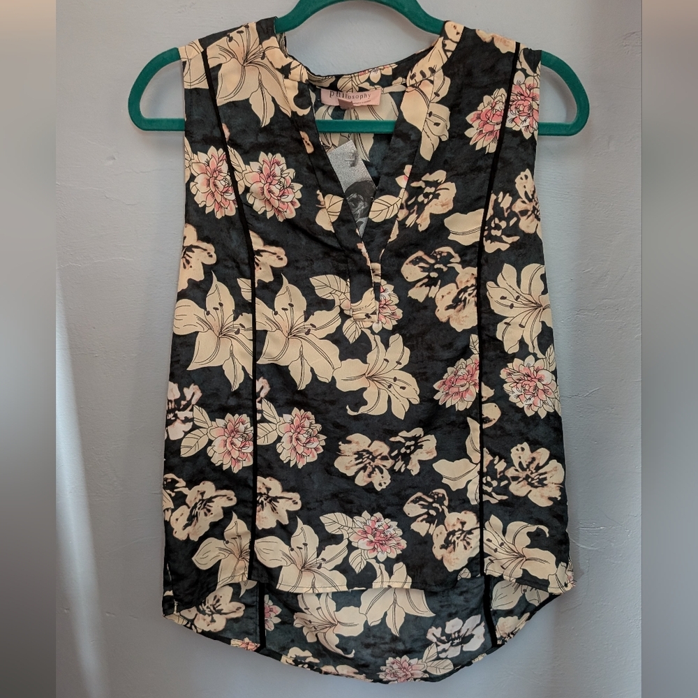 🍇 LAST CALL! Philosophy Black and Cream Floral Sleeveless Top